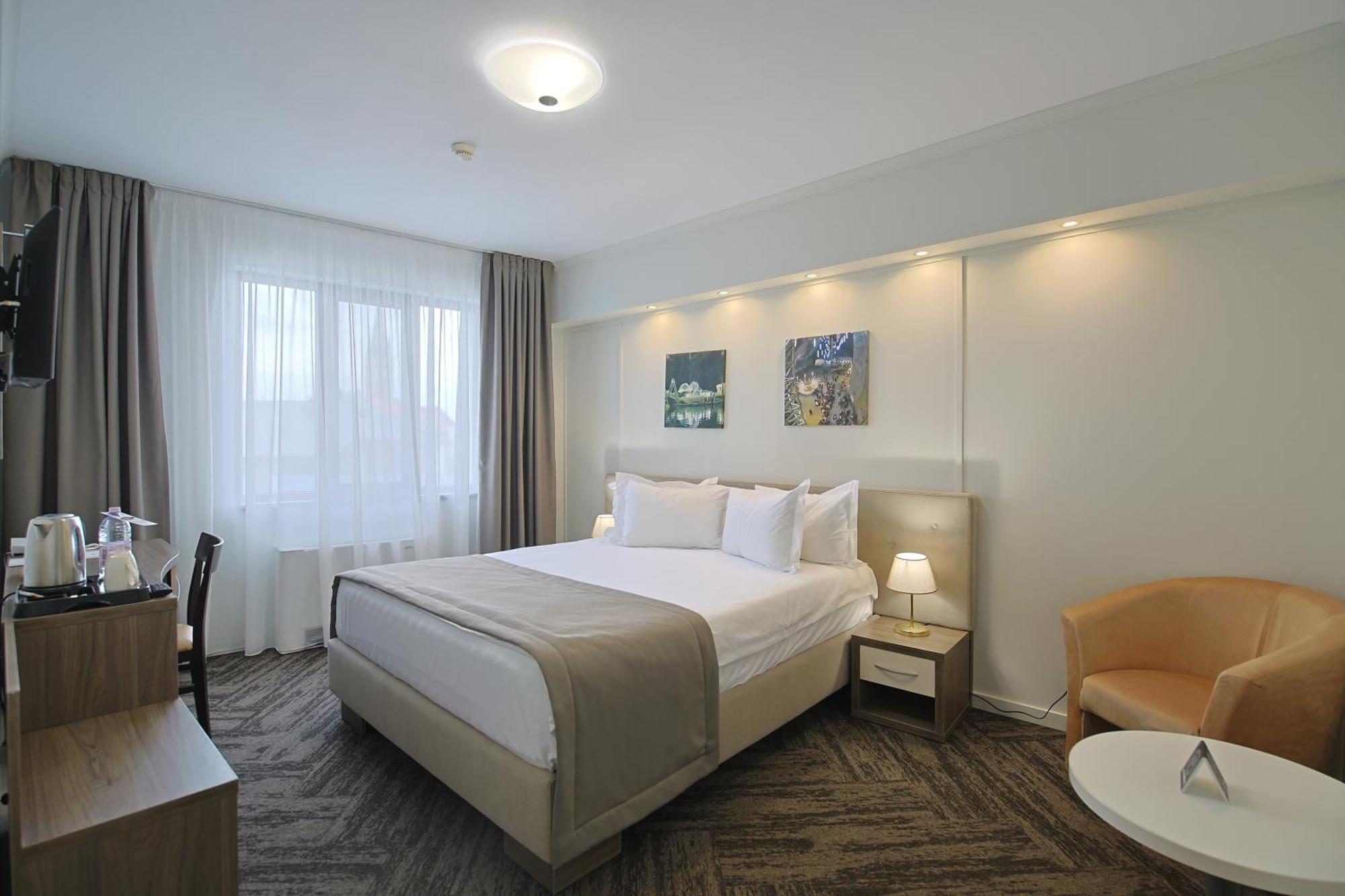 Potaissa Hotel 투르다 외부 사진