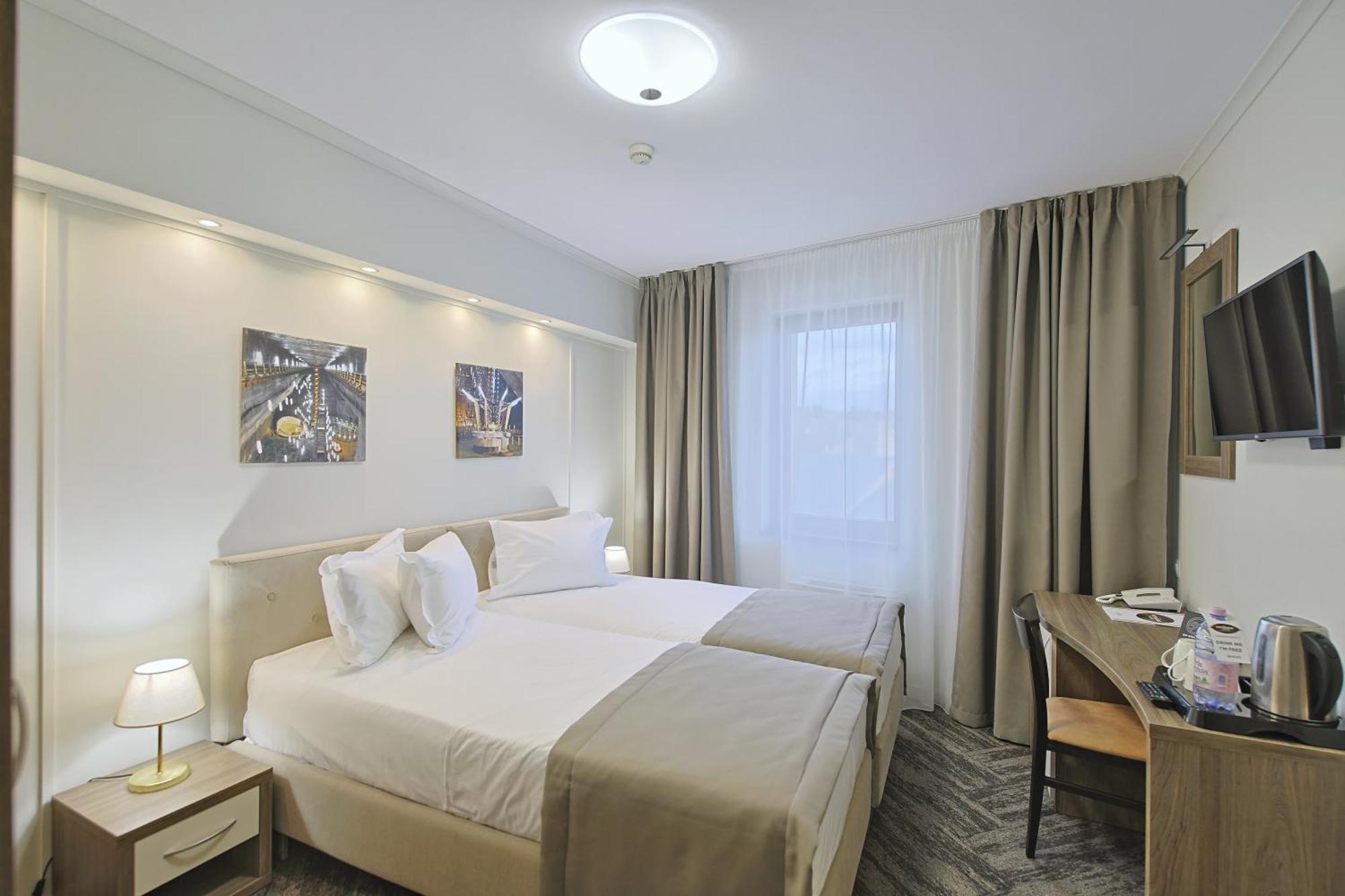 Potaissa Hotel 투르다 외부 사진
