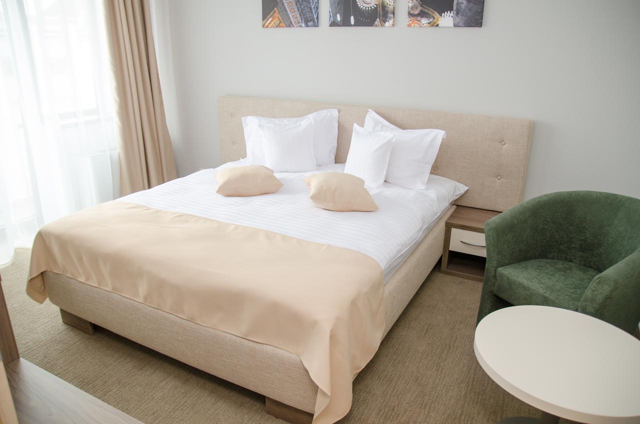 Potaissa Hotel 투르다 외부 사진