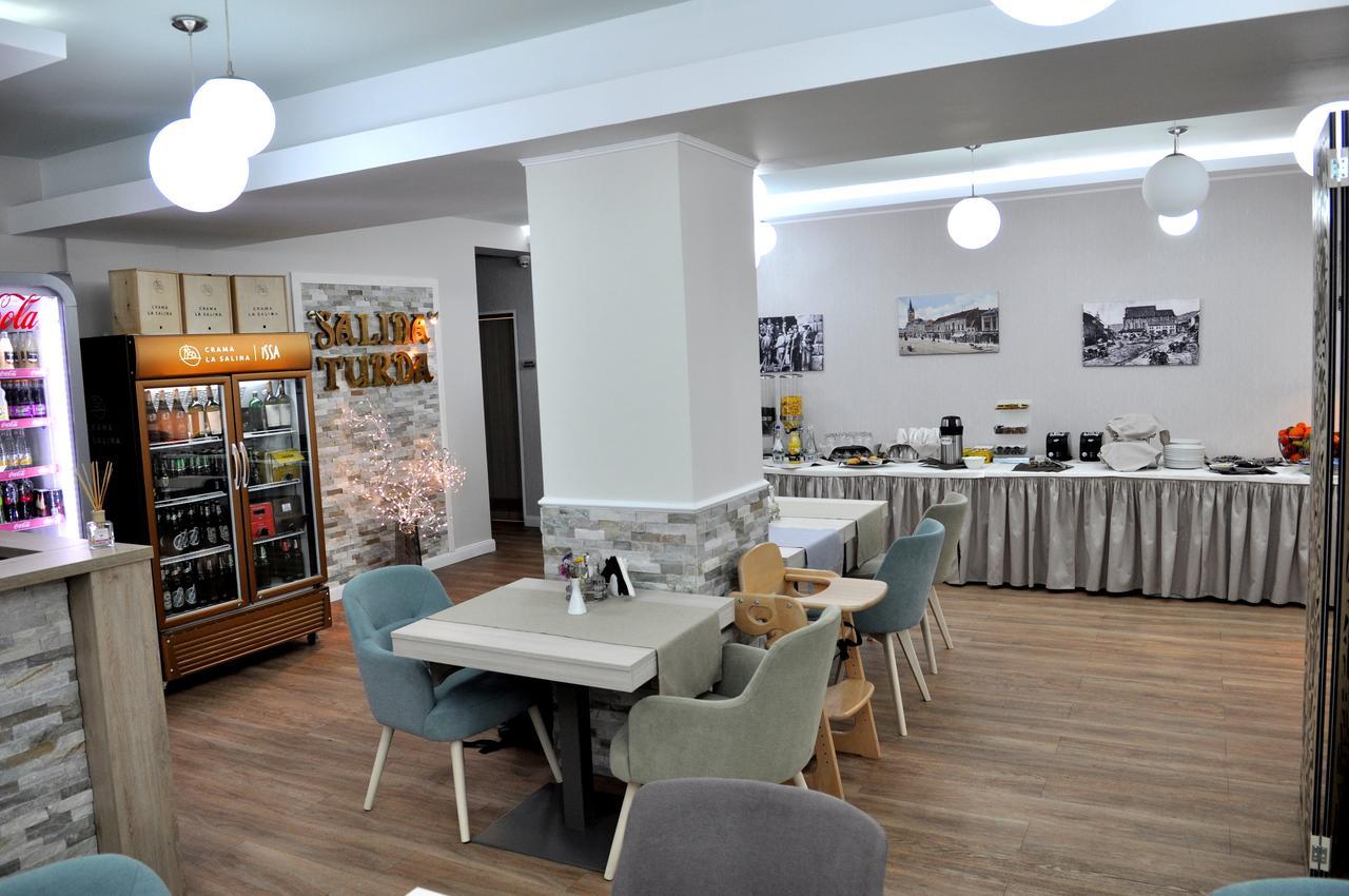 Potaissa Hotel 투르다 외부 사진
