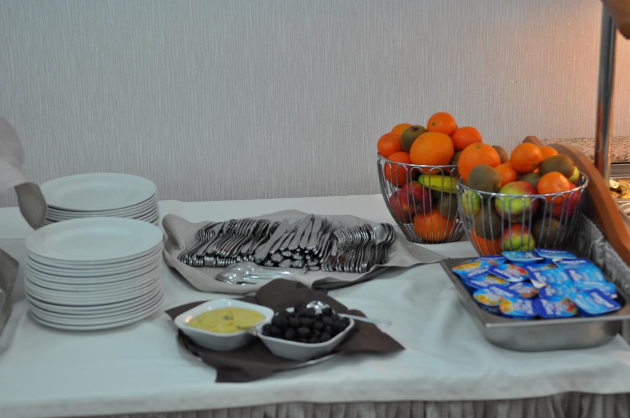 Potaissa Hotel 투르다 외부 사진